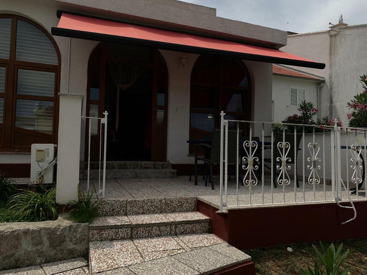 Vila Tesmija Baška Eksteriør bilde